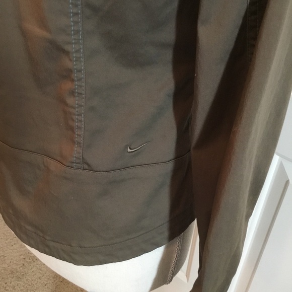 Nike Jacket - Picture 8 of 8